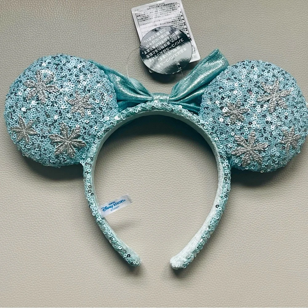 Tokyo Disney 💫 Resort Light Blue Sequin Headband w